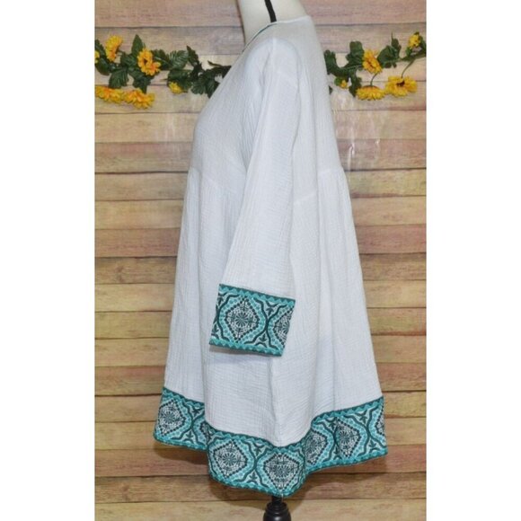 Cezele Tunic Top Shirt Ladies Size L White Gauzy Green Embroidered Floral Boho - Picture 6 of 13